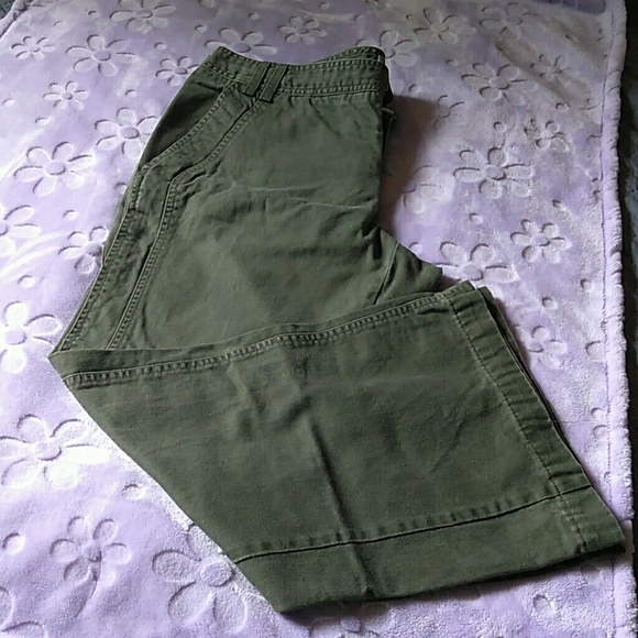 OLD NAVY PANTS. - Picture 4 of 7
